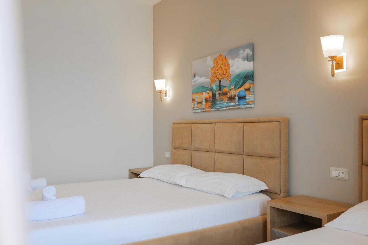 Roalb Hotel Radhimë