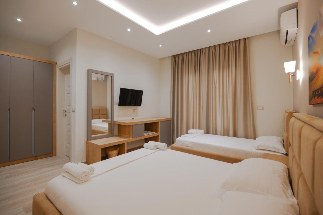 Roalb Hotel Radhimë
