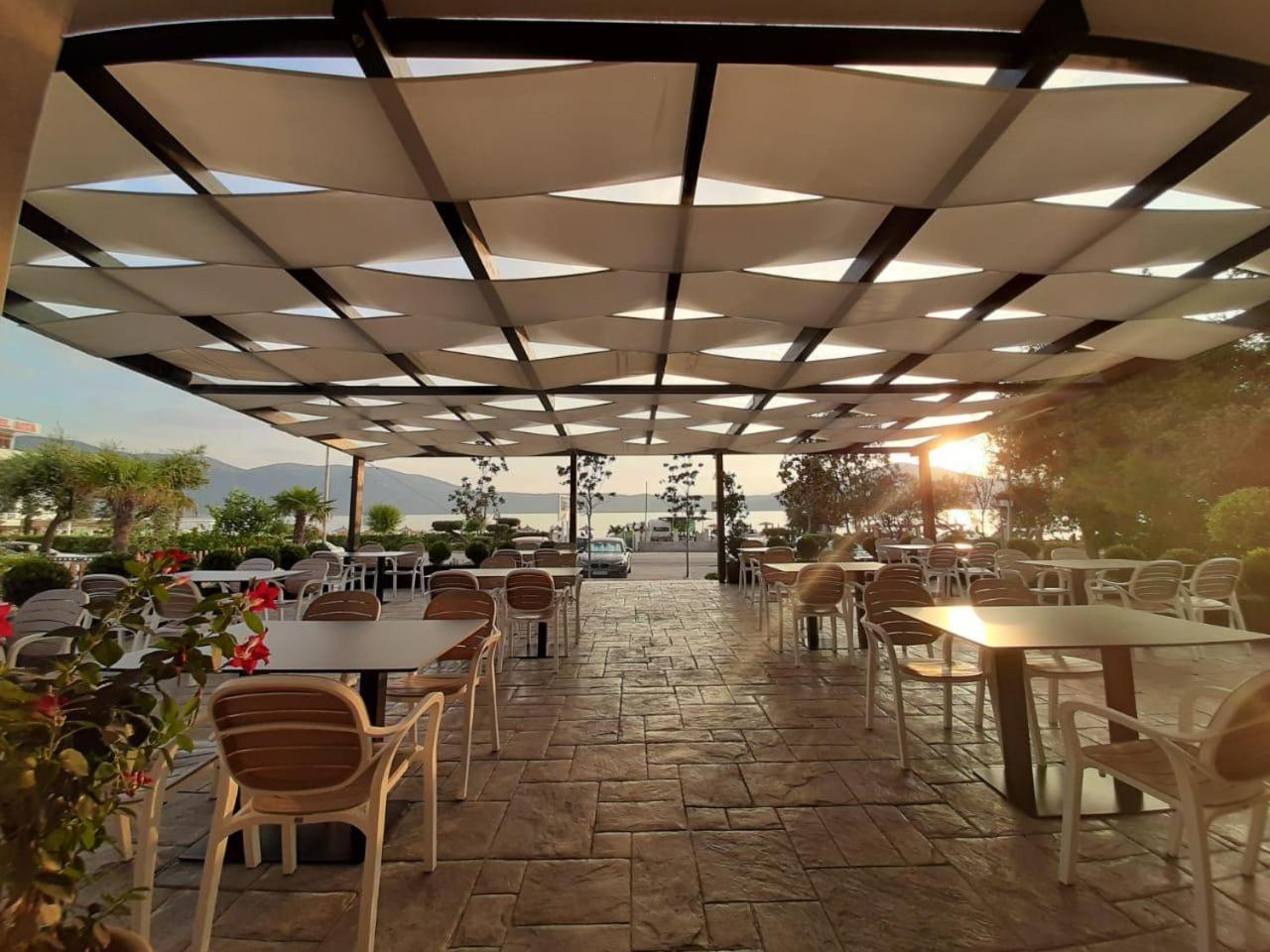Hotel Roalb Radhimë