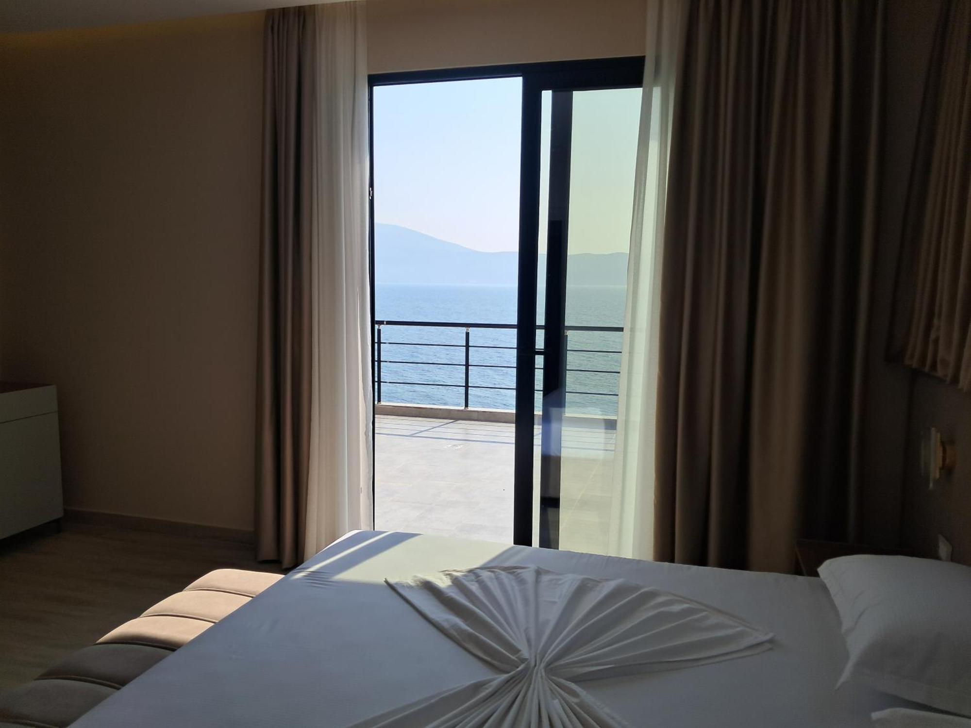 Roalb Hotel Radhimë