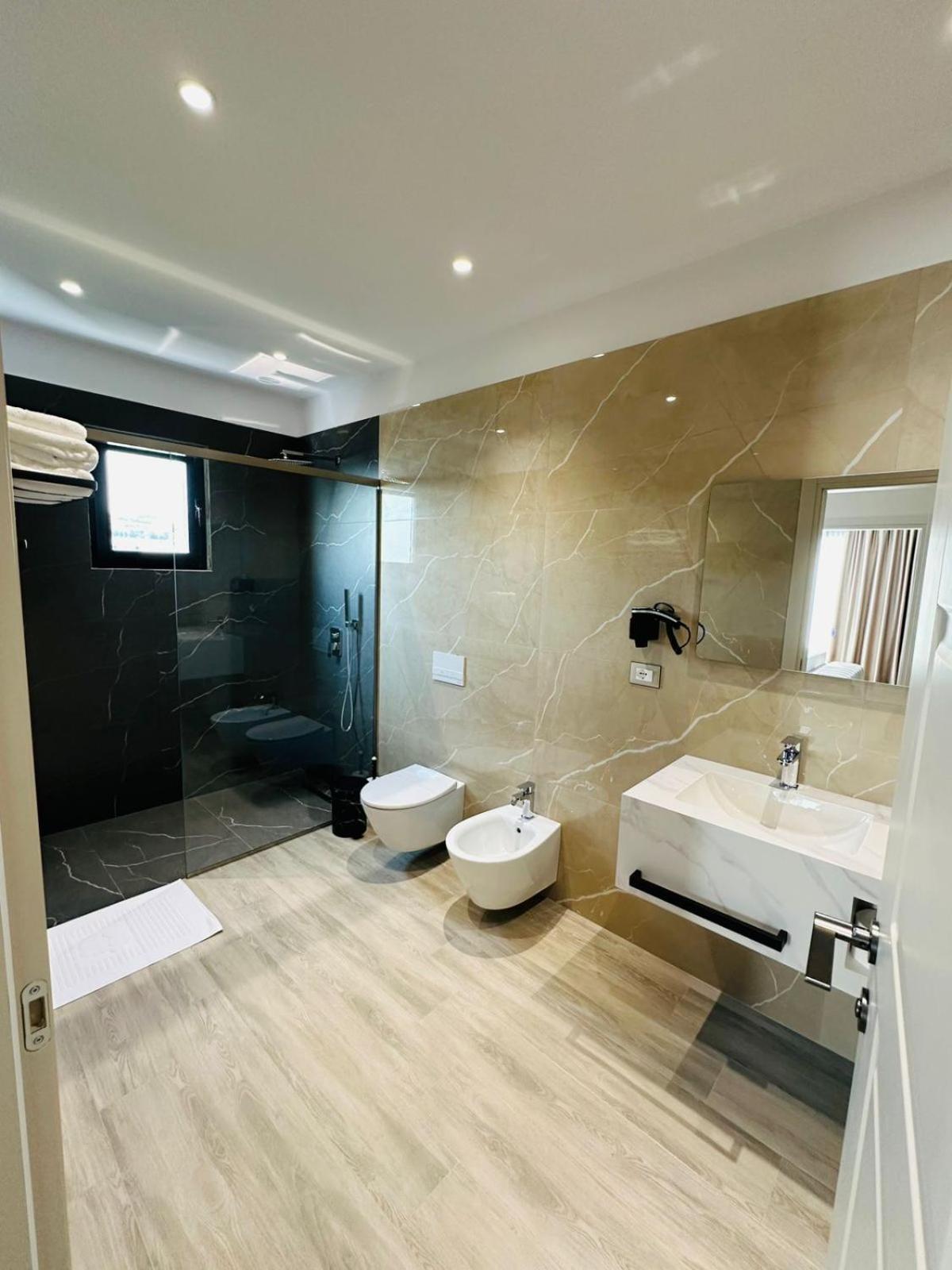 Roalb Hotel 4*